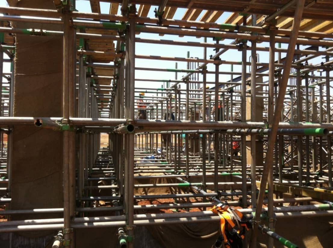 coupler-type steel pipe scaffolding.png
