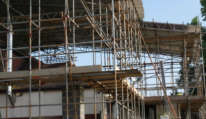 Safety Precautions for Scaffold Erectors During Scaffold Construction