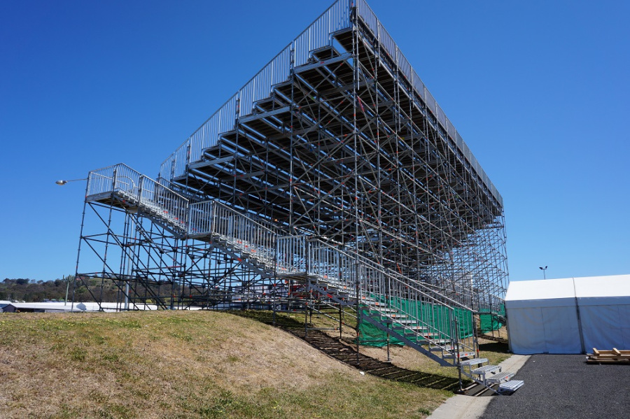 What Features Make Ringlock Scaffolding Often the First Choice for Construction Projects?